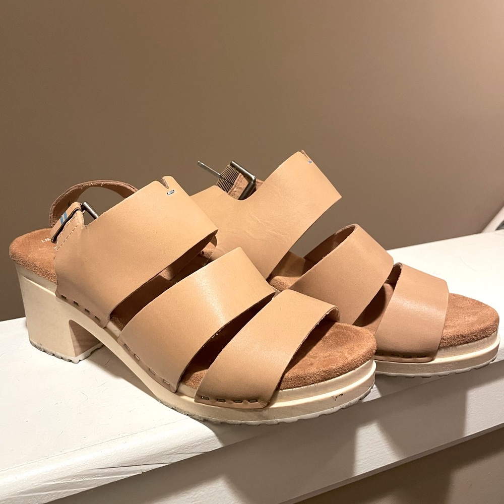 TOMS heeled sandal